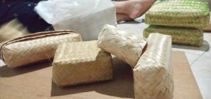 Kerajinan anyaman bambu- Besek - Desa Sambeng 2