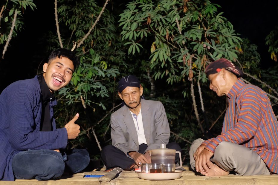 Kesenian spiritual - Macapat - Memaknai tetembangan Asmaradana - desa Sambeng