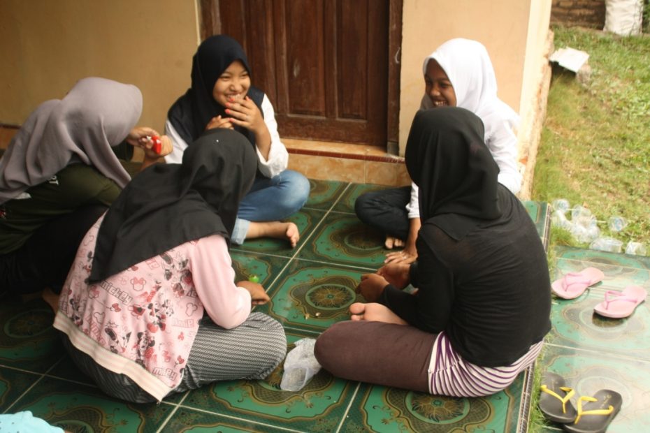 Permainan tradisional Desa Bigaran -bekel