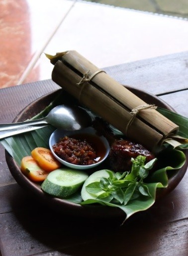 Makanan tradisional - Nasi bumbung - desa Kebonsari