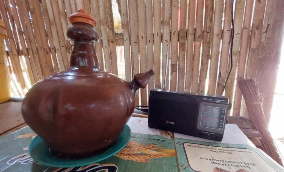Peralatan tradisional -tempat minum - Kendhi - desa Kebonsari