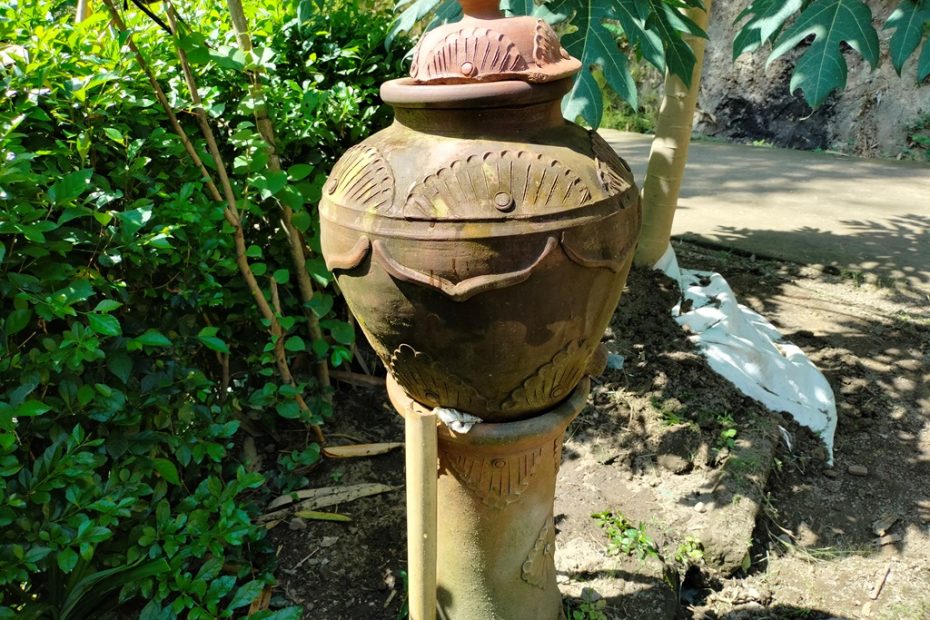 Teknologi tradisional tempat air - Padasan - desa Kebonsari