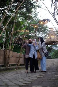 Kisah Para Satwa Dibalik Instalasi 'Lorong Jataka'