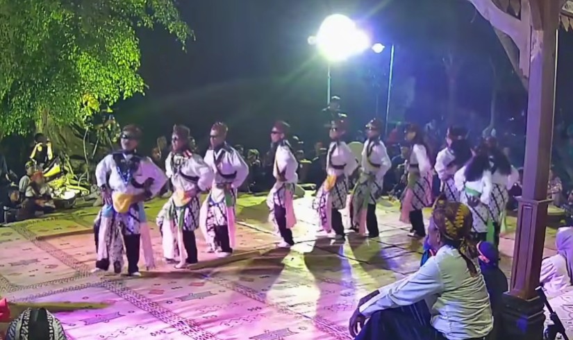 'Babar Telo' oleh Gatholoco Sekar Krido Budoyo - Majaksingi