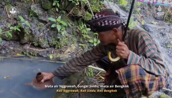 Tradisi Mitoni di Dusun Kerug Batur Desa Majaksingi - Borobudur